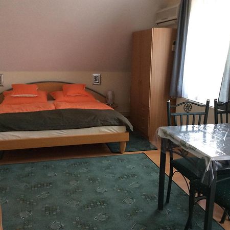 Gyenesi Virag Apartman Gyenesdiás Exteriör bild