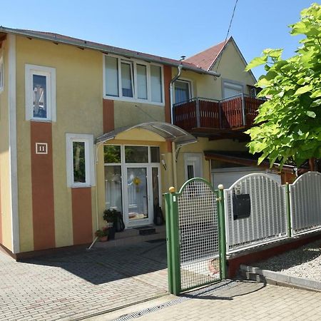 Gyenesi Virag Apartman Gyenesdiás Exteriör bild