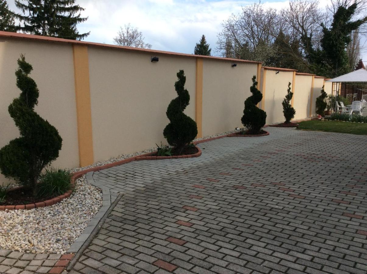 Gyenesi Virag Apartman Gyenesdiás Exteriör bild
