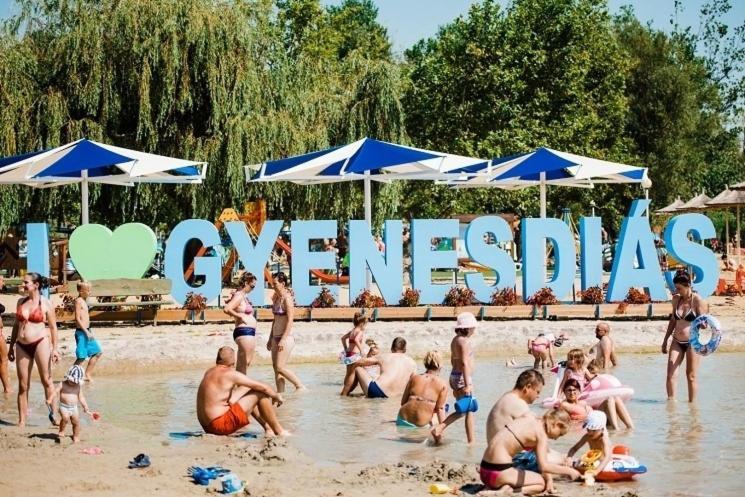Gyenesi Virag Apartman Gyenesdiás Exteriör bild
