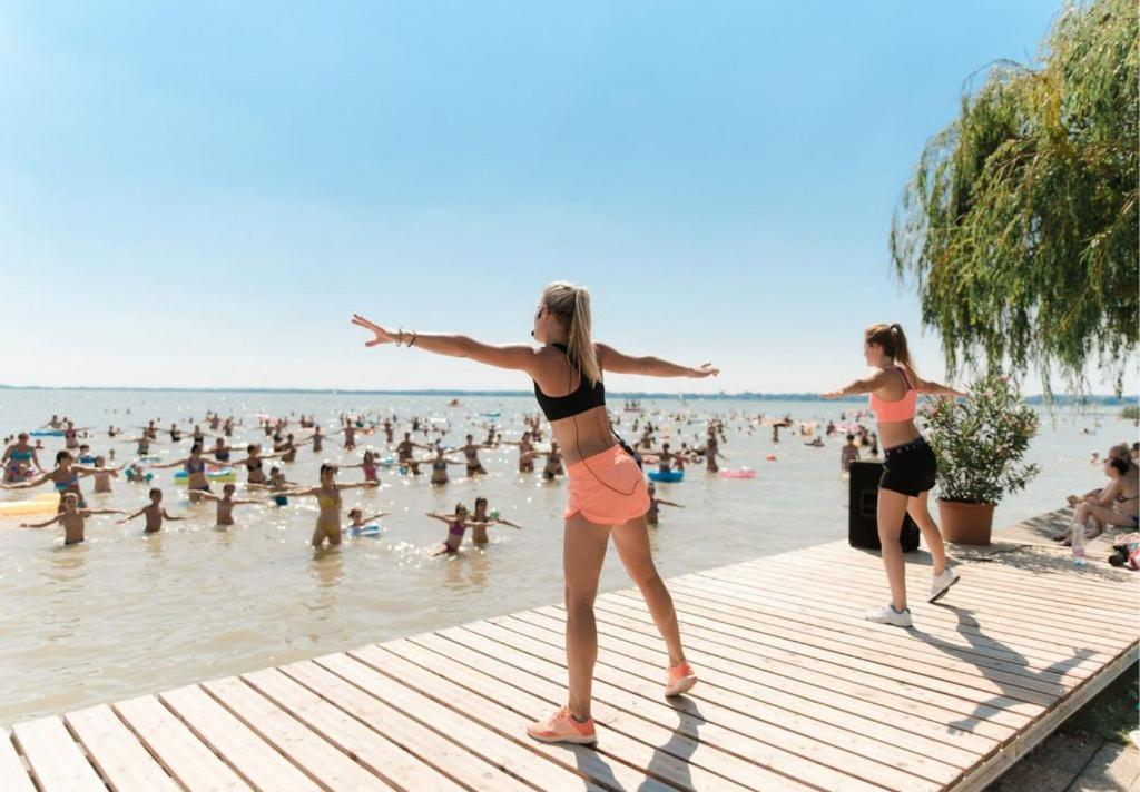 Gyenesi Virag Apartman Gyenesdiás Exteriör bild